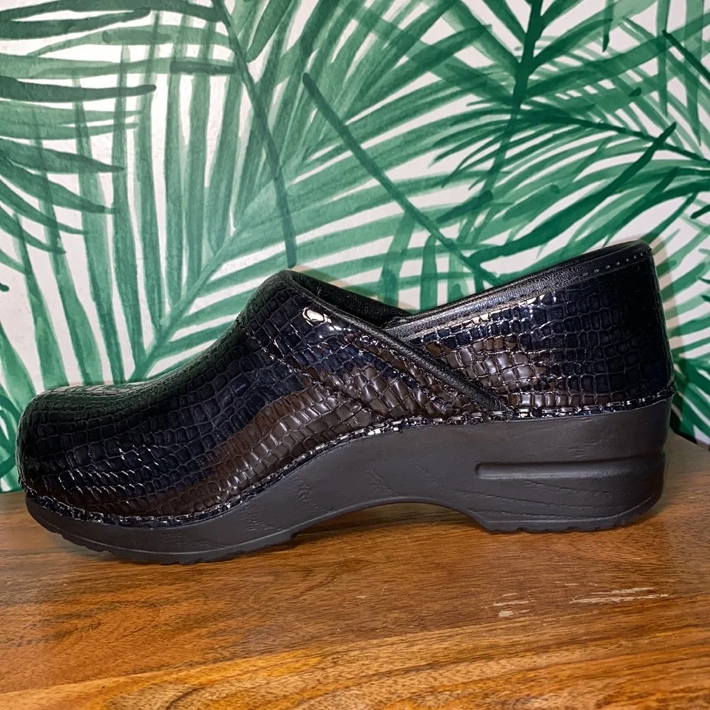 Sanita Black Croc Embossed Patent Leather Professional Clogs Women’s 38 7-7.5 - Picture 5 of 9